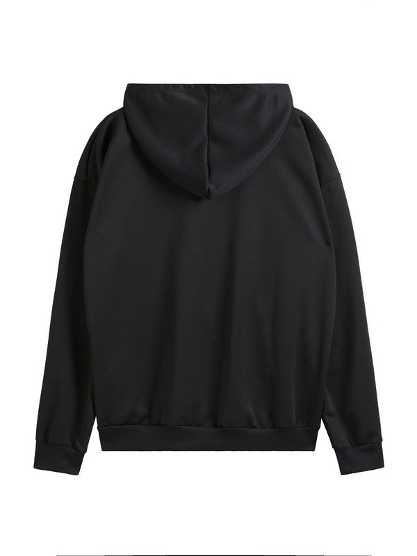 BLACK ZIP-UP HOODIE WITH STRIKING SKULL DESIGN