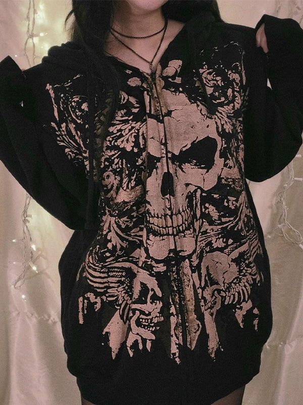 BLACK ZIP-UP HOODIE WITH STRIKING SKULL DESIGN