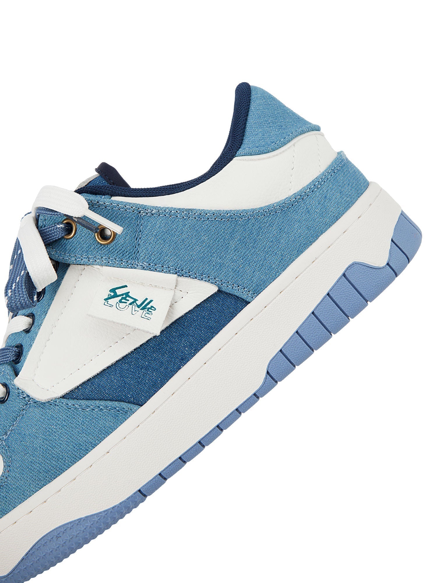 BLUE AND WHITE LOW-TOP SNEAKERS WITH ROUND TOE CASUAL DESIGN