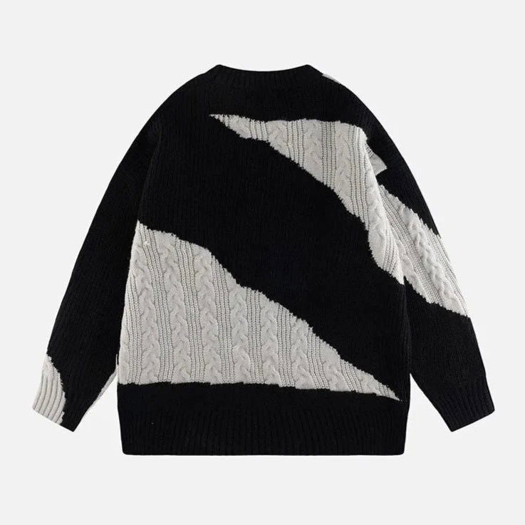 BLUE AND WHITE PATTERNED KNIT SWEATER - ULTIMATE INNOVATIVE KNITTING