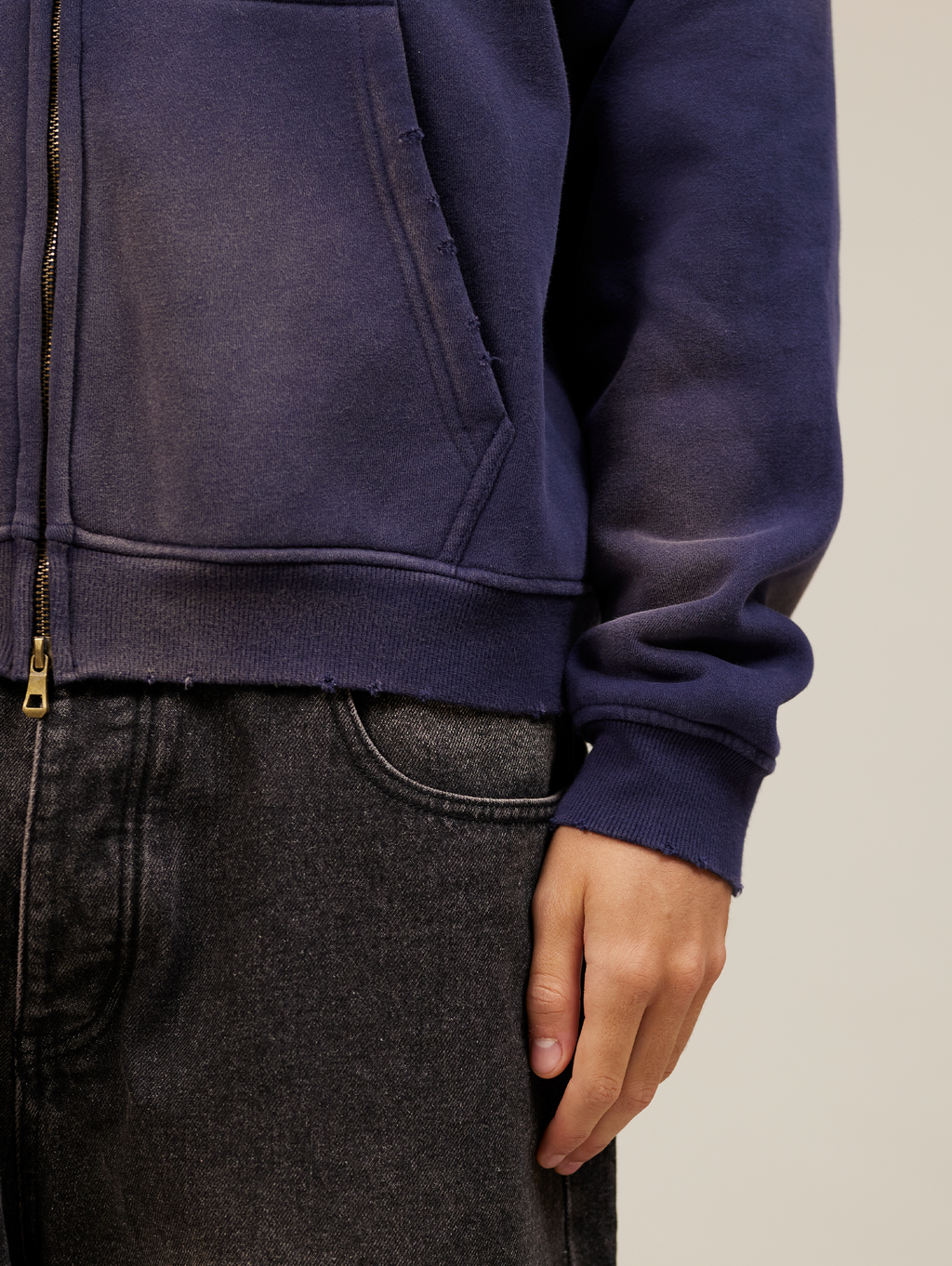 BLUE OVERSIZED ZIP-UP SWEATSHIRT WITH 23 - ULTIMATE COMFORT DESIGN