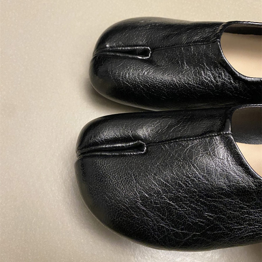 BROWN LEATHER SPLIT TOE TABI FLATS FOR WOMEN