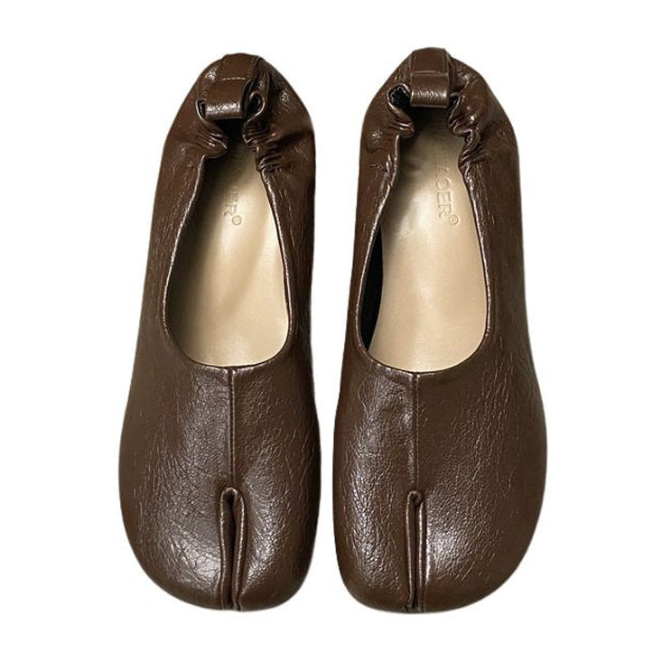 BROWN LEATHER SPLIT TOE TABI FLATS FOR WOMEN