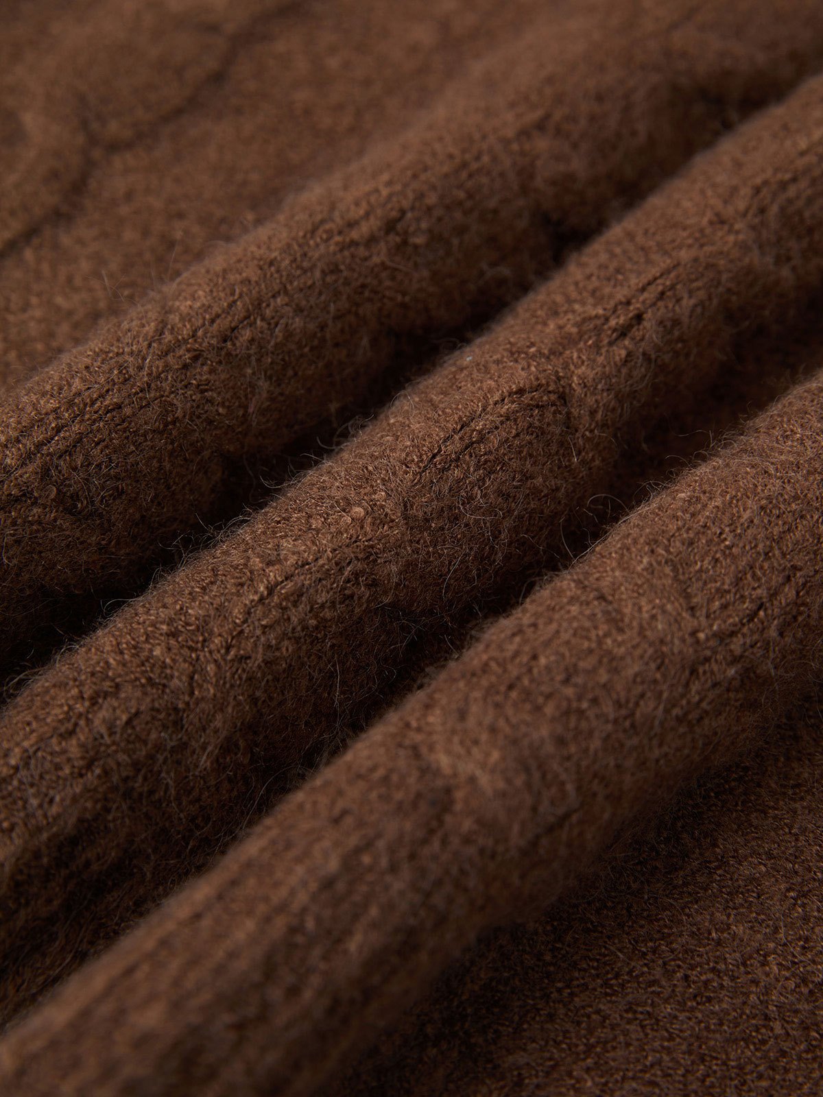 BROWN OVERSIZED HOODED CARDIGAN - COMFORTABLE CABLE-KNIT DESIGN