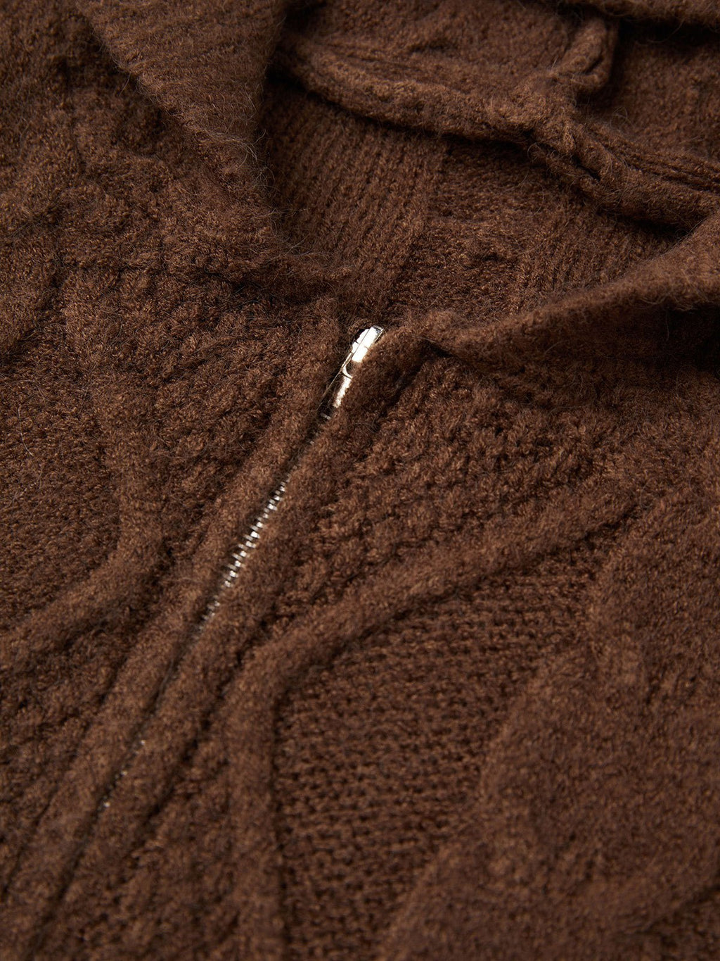 BROWN OVERSIZED HOODED CARDIGAN - COMFORTABLE CABLE-KNIT DESIGN