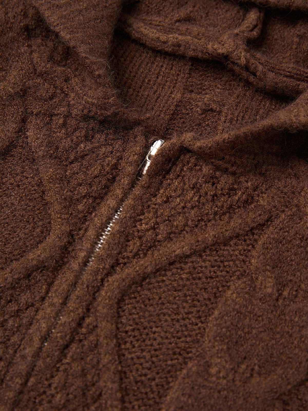 BROWN OVERSIZED HOODED CARDIGAN - COMFORTABLE CABLE-KNIT DESIGN