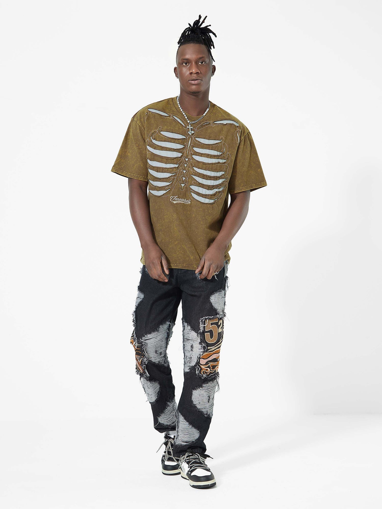 BROWN SKELETON RIB CAGE T-SHIRT WITH LOOSE FIT AND DROPPED SHOULDERS