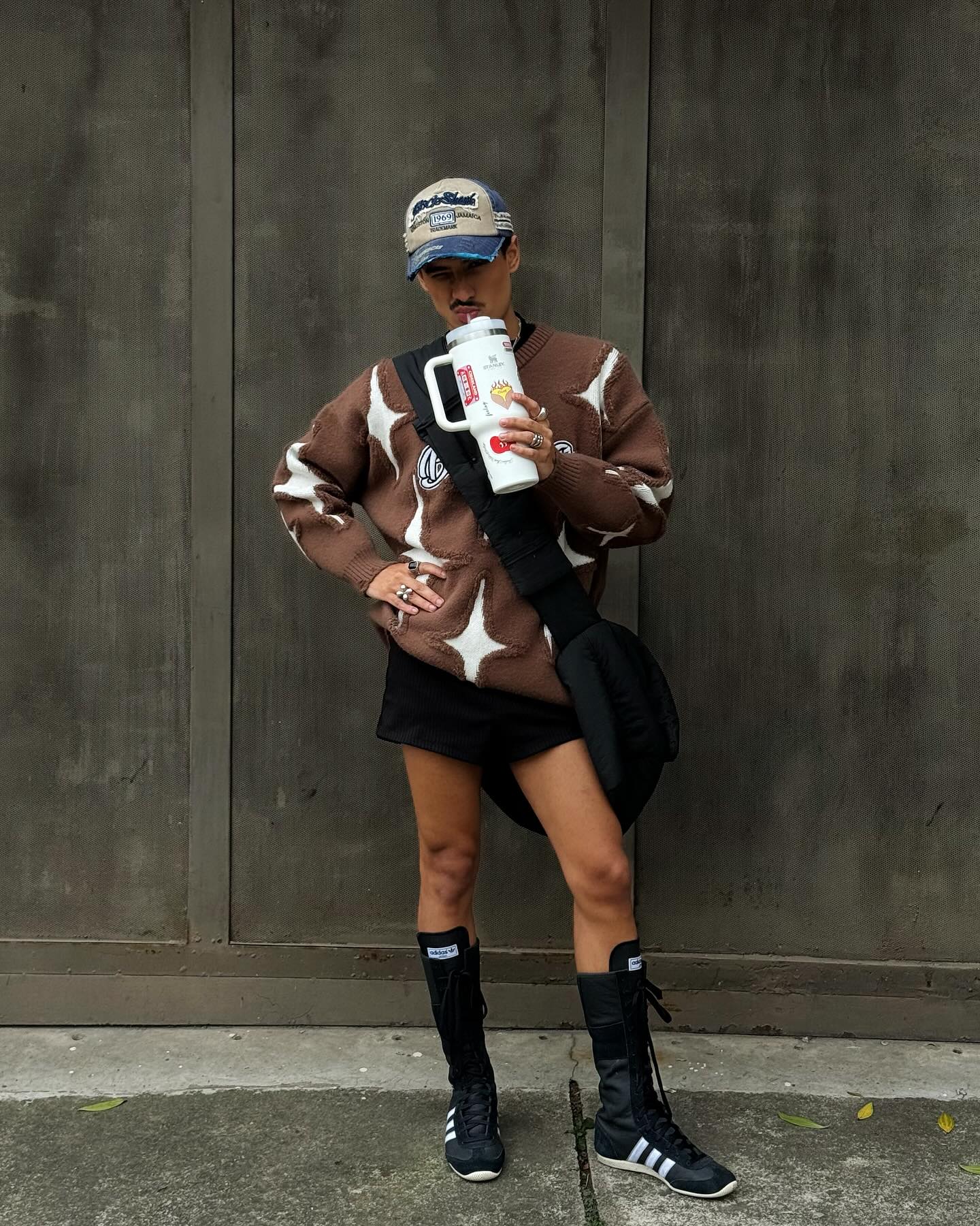 BROWN STAR PATTERN LONG SLEEVE PULLOVER WITH RIPPED COLLAR