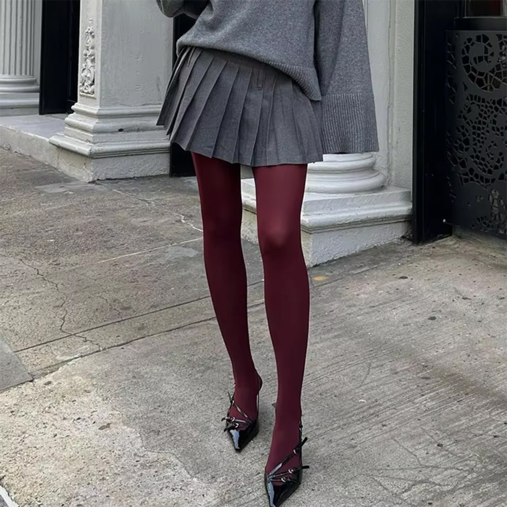 BURGUNDY TIGHTS: HIGH-QUALITY NYLON PANTYHOSE