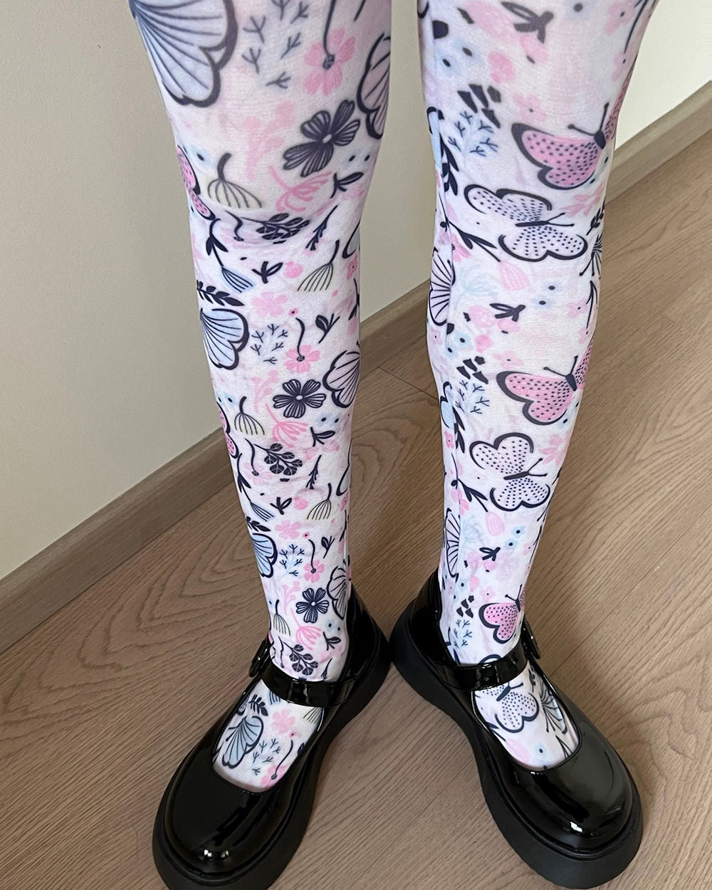 BUTTERFLY PRINT TIGHTS FLORAL DESIGN