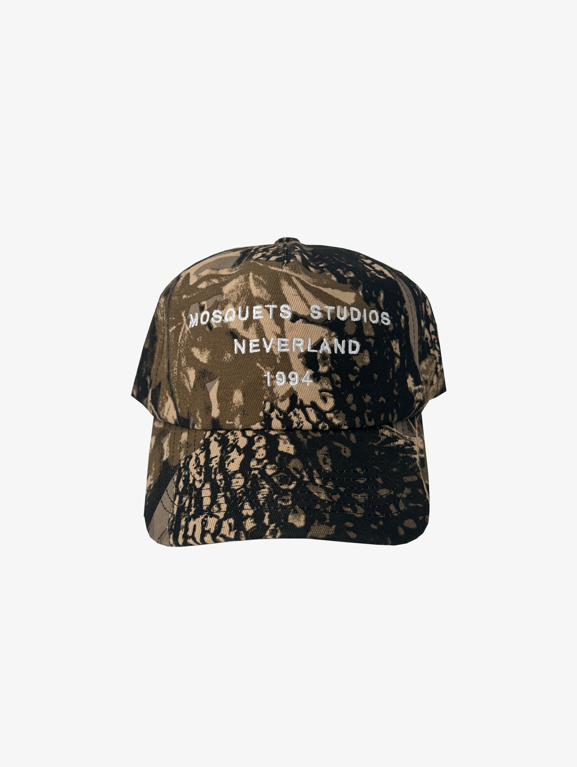 CAMOUFLAGE BASEBALL CAP WITH WOOD DESIGN EMBROIDERY
