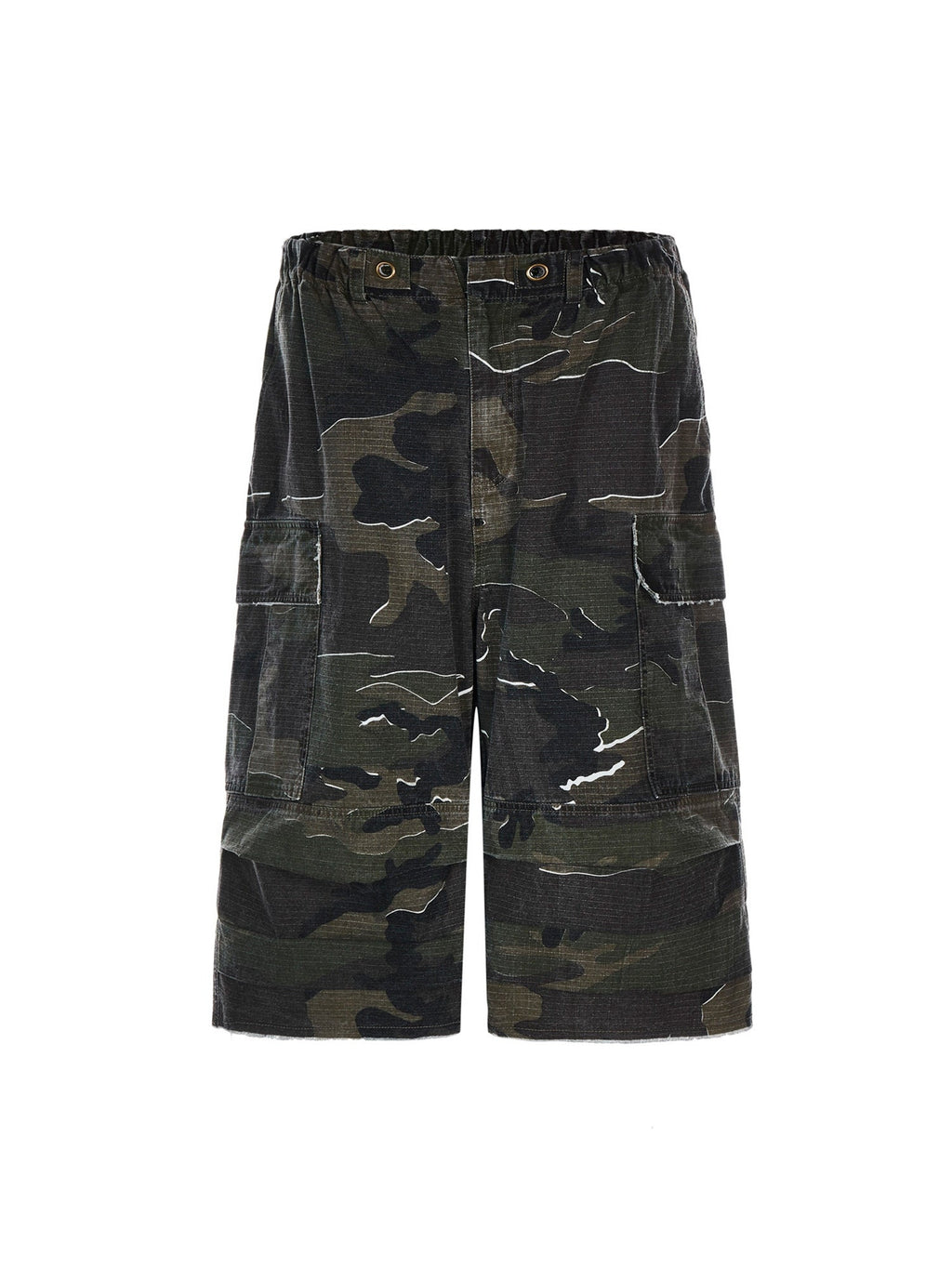 CAMOUFLAGE CARGO SHORTS FOR SUMMER WEAR WITH PRINT DESIGN