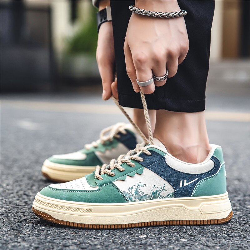 CANVAS SNEAKERS IN GREEN AND TAN FOR EVERYDAY WEAR