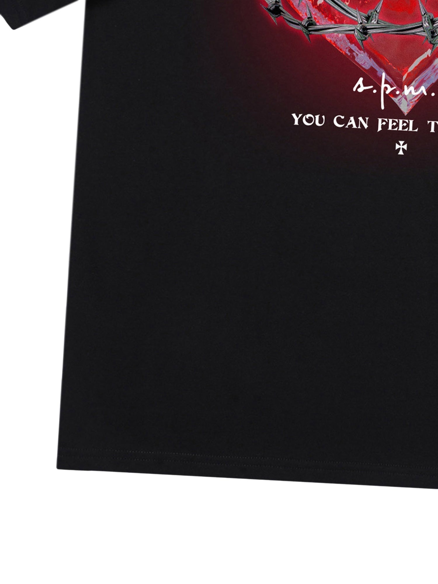 CASUAL SHORT SLEEVE BLACK T-SHIRT WITH HEART GRAPHIC