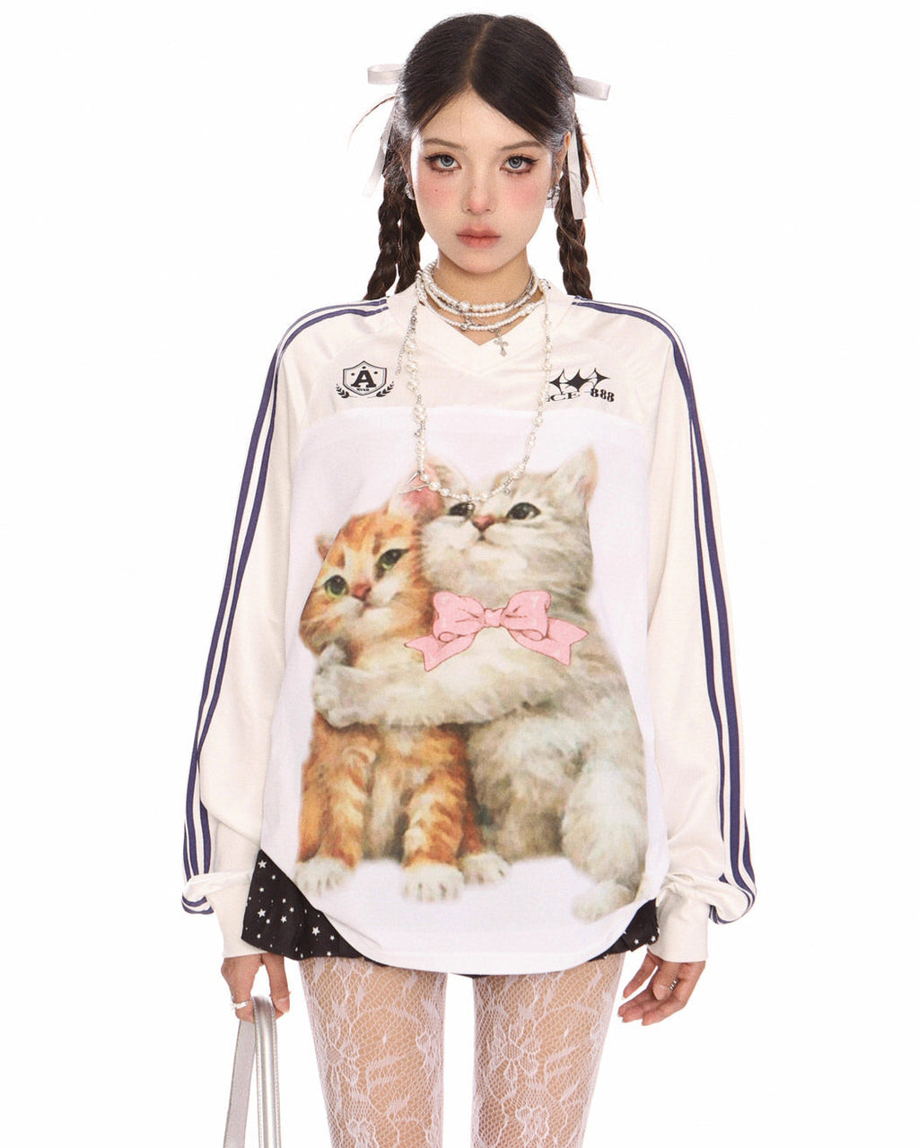 CAT HUGS OVERSIZED SWEATSHIRT RELAXED SILHOUETTE
