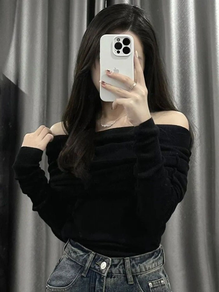CHIC OFF-THE-SHOULDER TOP WITH LONG SLEEVES FOR WOMEN