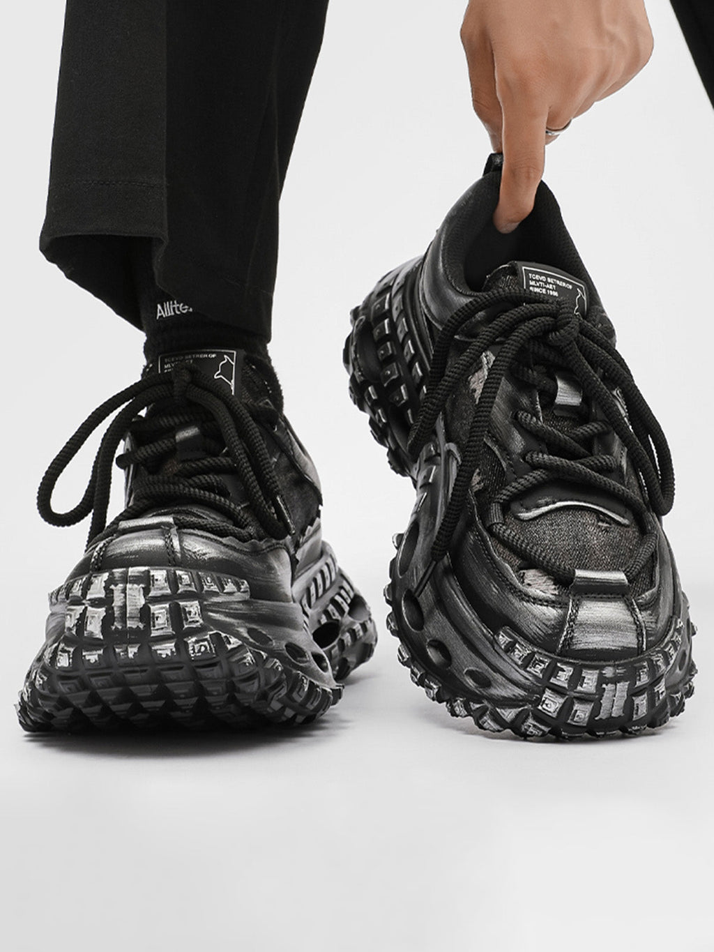 CHUNKY SNEAKERS BLACK AND SILVER PLATFORM WITH HIDDEN HEEL