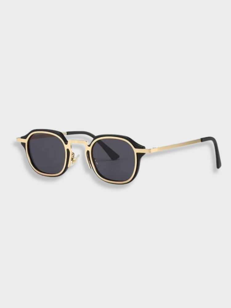 CLASSIC ROUND SUNGLASSES WITH BLACK AND GOLD FRAME - TIMELESS ACCESSORY