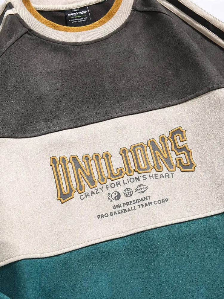 COLOR-BLOCKED CREWNECK SWEATSHIRT FOR WILDLIFE LOVERS - BOLD DESIGN LIONS SWEATER