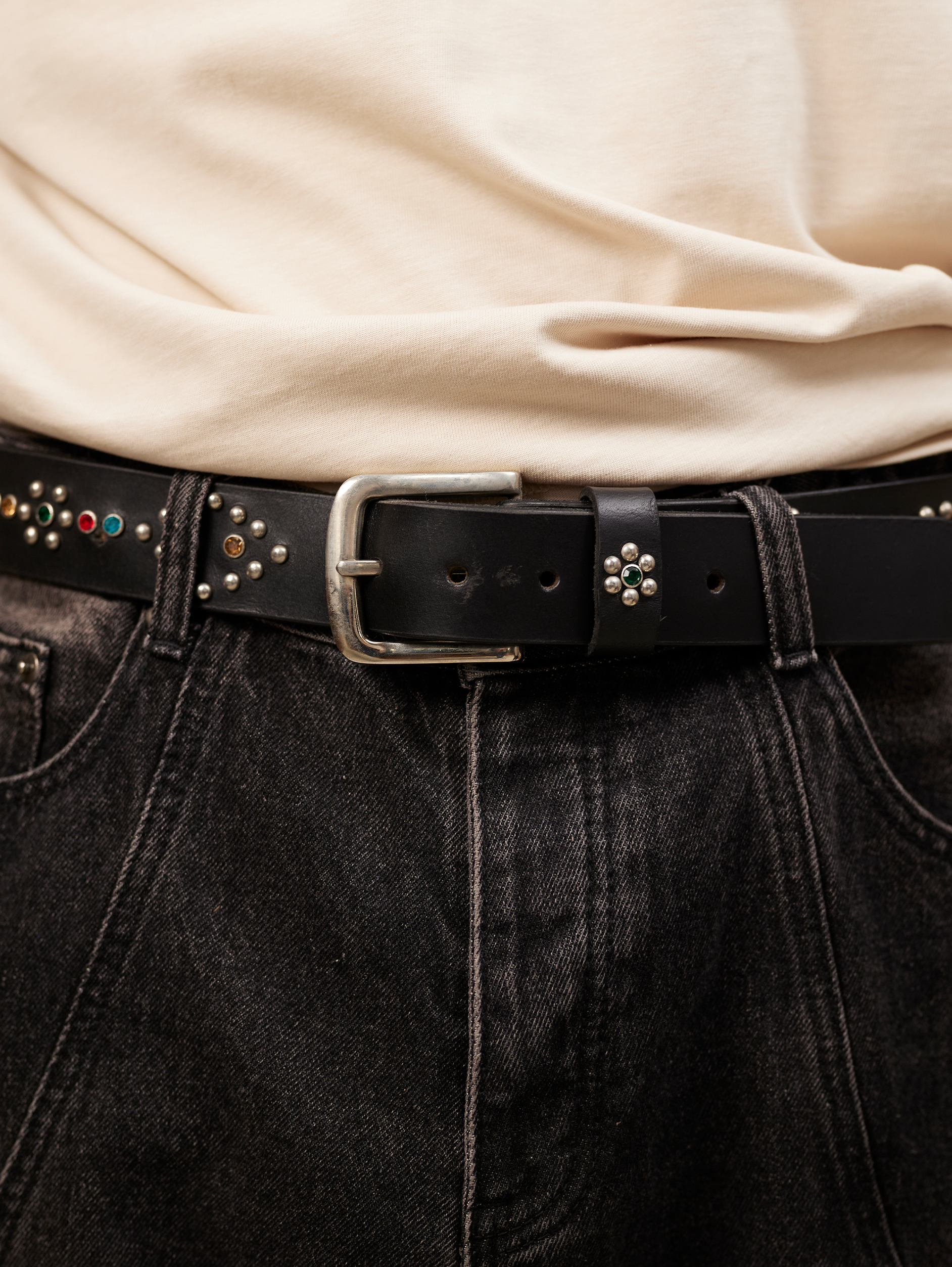 COLORFUL RHINESTONE LEATHER BELT WITH ANTIQUE SILVER EMBELLISHMENTS