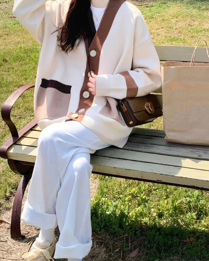 CREAM CARDIGAN AND NAVY TRIM HOUNDSTOOTH TOTE BAG SET