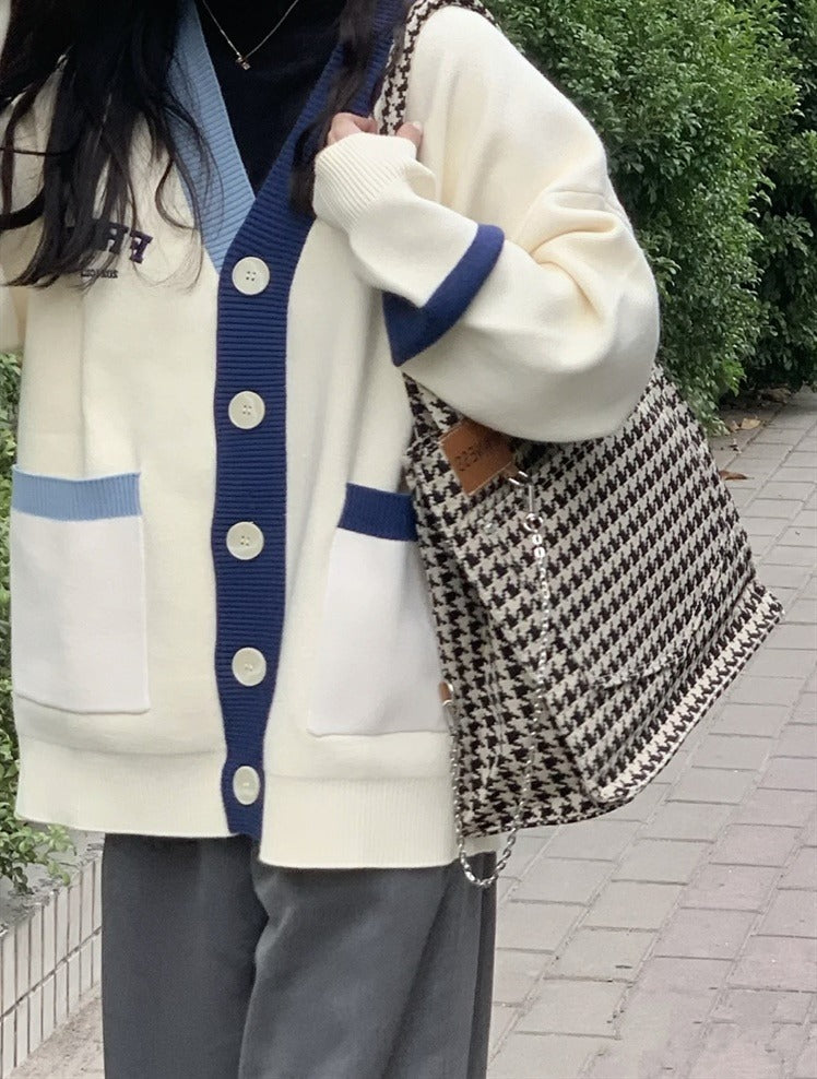 CREAM CARDIGAN AND NAVY TRIM HOUNDSTOOTH TOTE BAG SET