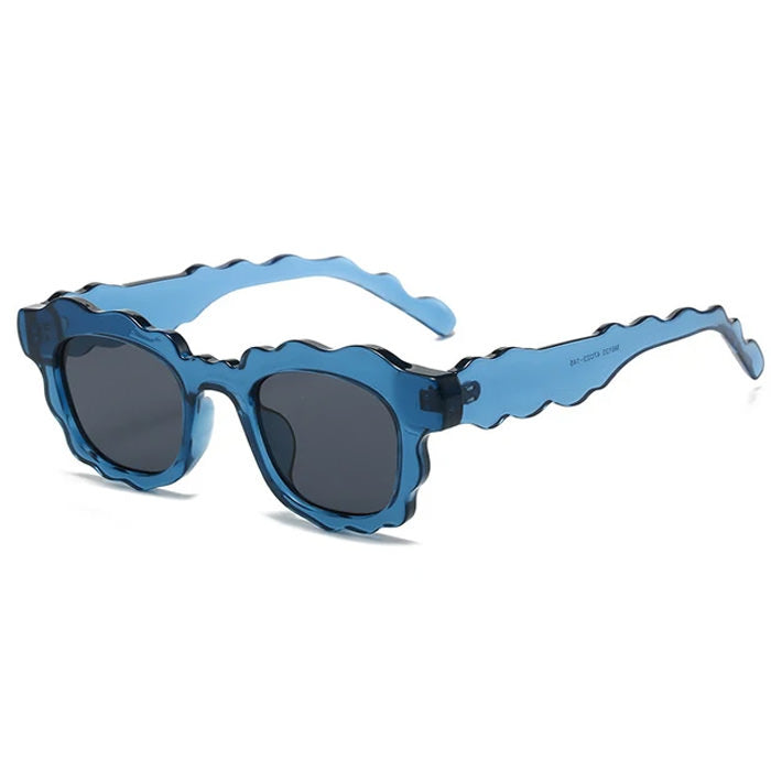 CREAM-COLORED WAVY FRAME SUNGLASSES WITH GRADIENT LENSES