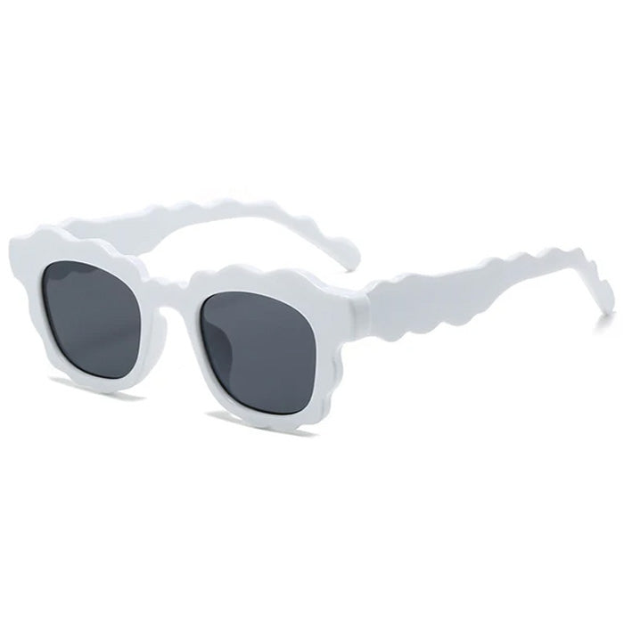 CREAM-COLORED WAVY FRAME SUNGLASSES WITH GRADIENT LENSES