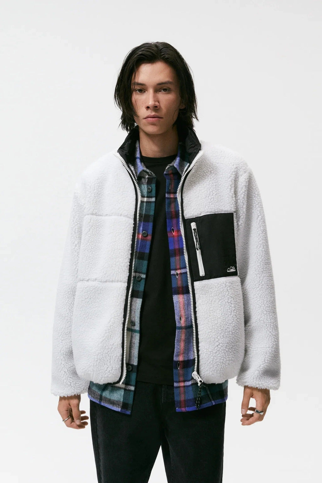 CREAM FLEECE JACKET WITH LIGHTWEIGHT ADJUSTABLE FIT