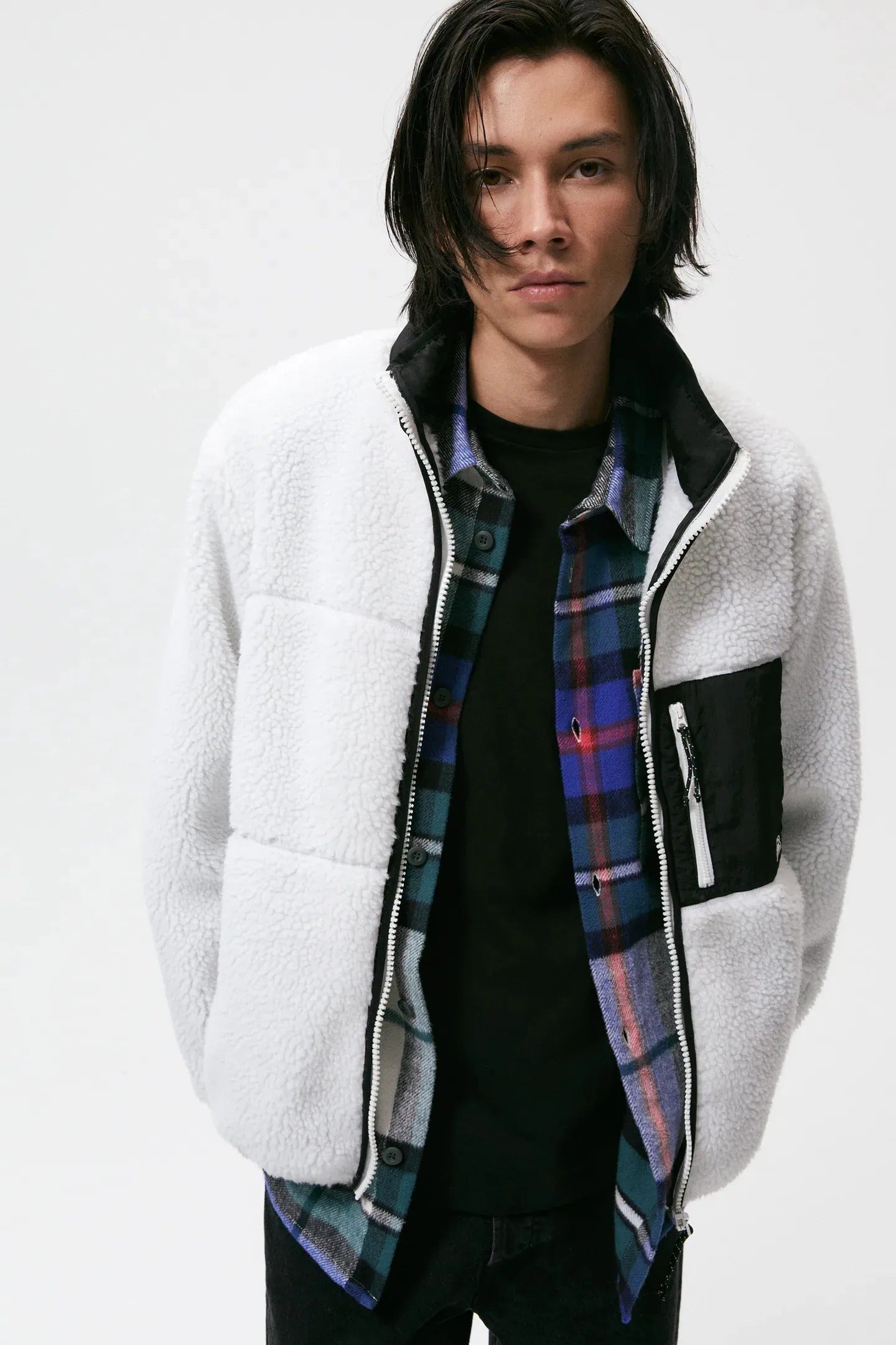 CREAM FLEECE JACKET WITH LIGHTWEIGHT ADJUSTABLE FIT