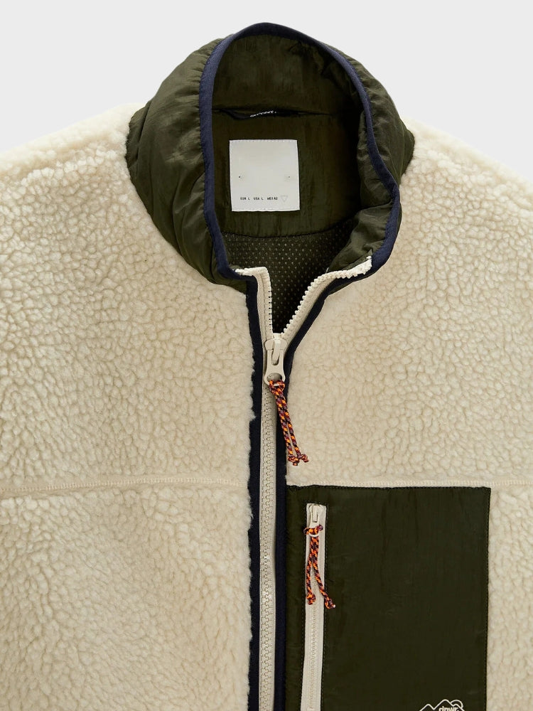 CREAM FLEECE JACKET WITH LIGHTWEIGHT ADJUSTABLE FIT