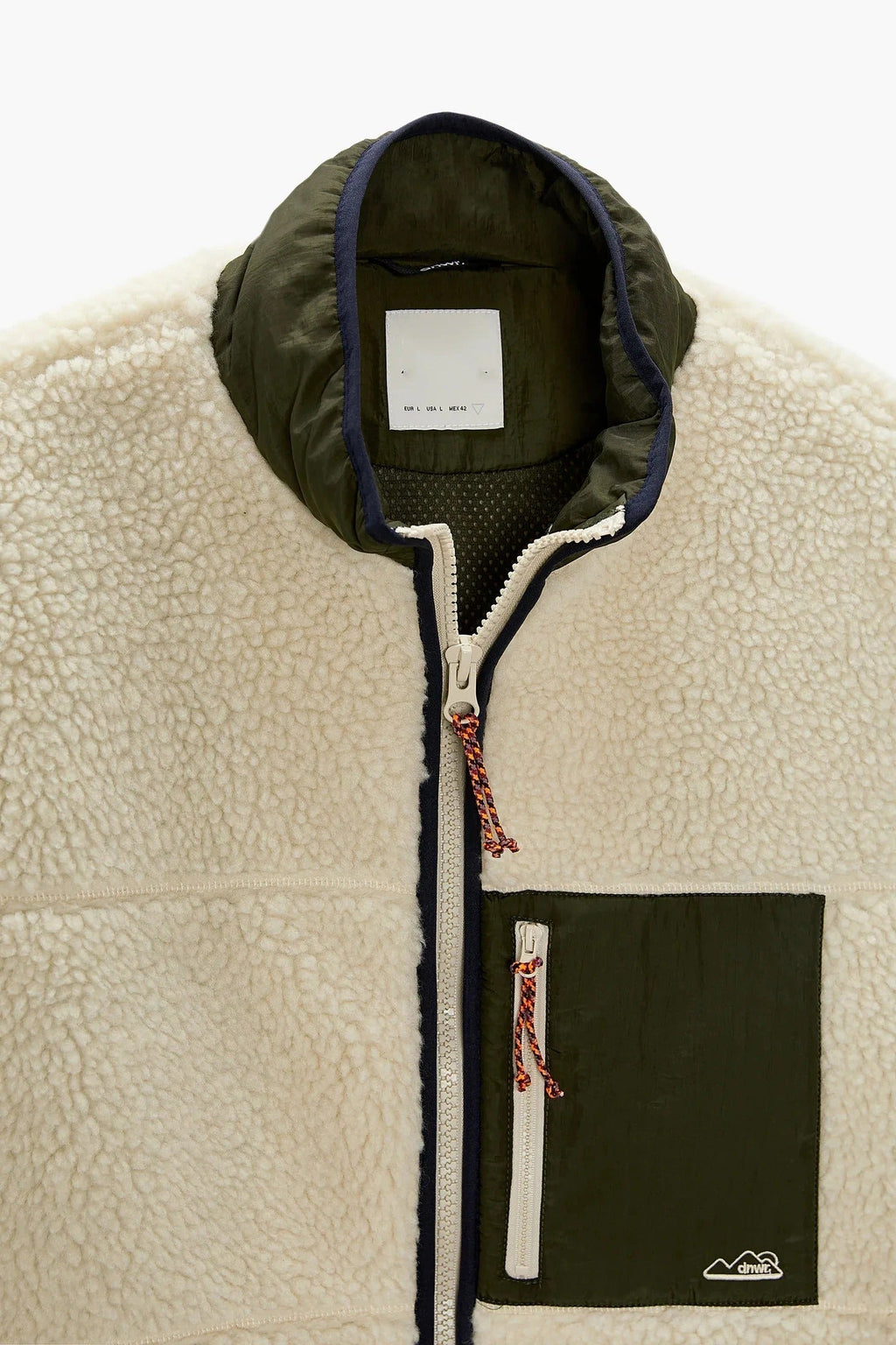 CREAM FLEECE JACKET WITH LIGHTWEIGHT ADJUSTABLE FIT