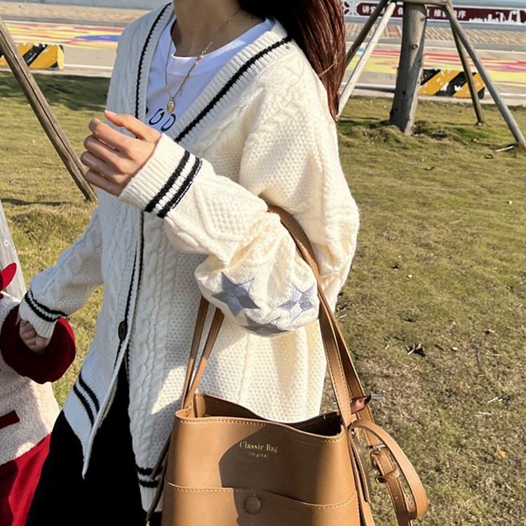 CREAM KNIT CARDIGAN WITH RED STARS FOR WOMEN