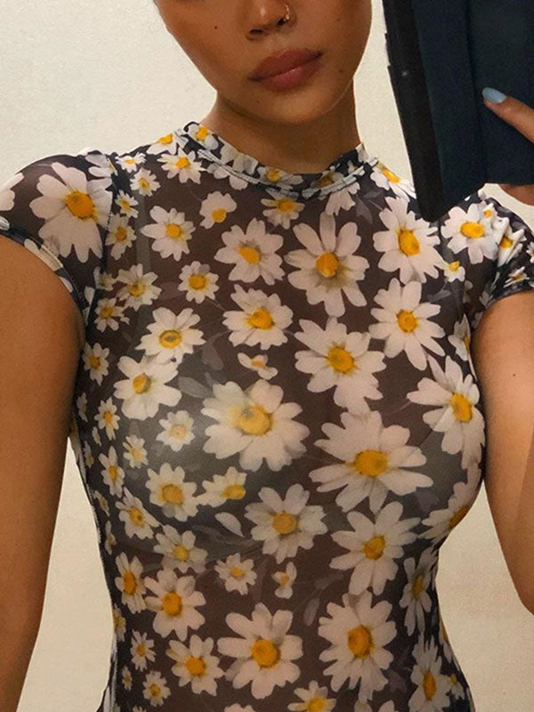 DAISY-PATTERNED MAXI DRESS WITH SLIM FIT SHORT SLEEVES