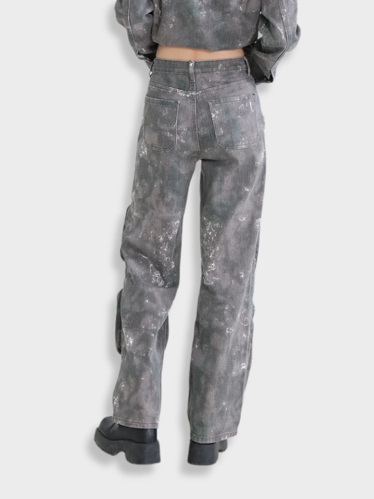 GRAY CARGO PANTS WITH MULTIPLE POCKETS FOR UTILITY AND STYLE