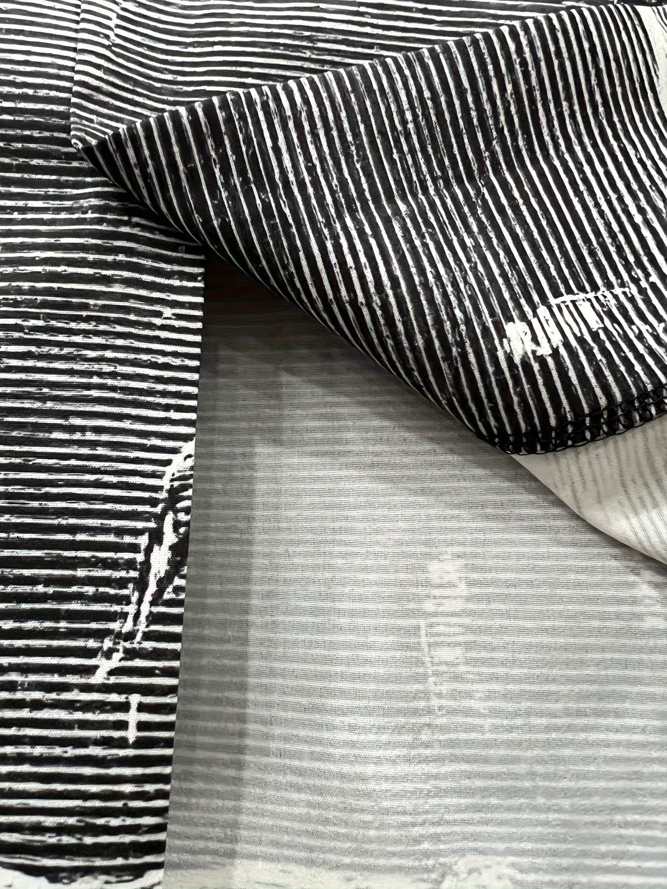 DEMON-PRINT SHIRT FEATURING WAITING DEMON DESIGN