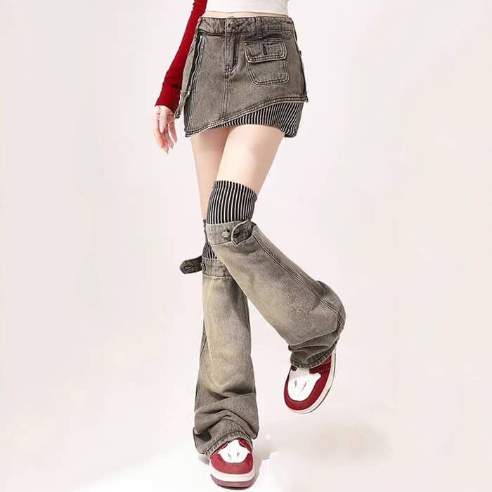 DENIM SKIRT OUTFIT WITH STRIPED LEG WARMERS AND SNEAKERS