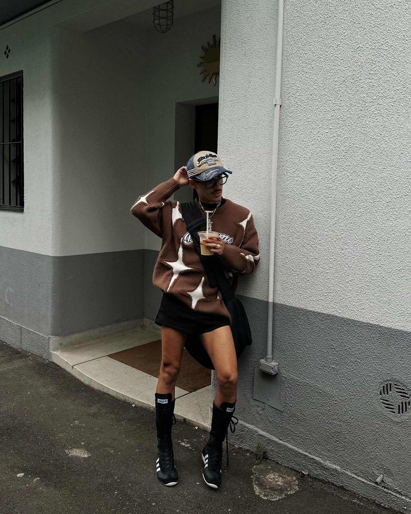 DISTRESSED BASEBALL CAP - CLASSIC DISTRESSED BASEBALL CAP