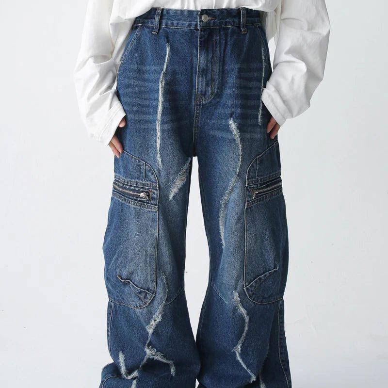 DISTRESSED BLACK CARGO JEANS WITH CARGO JEANS LIGHTNING STYLE