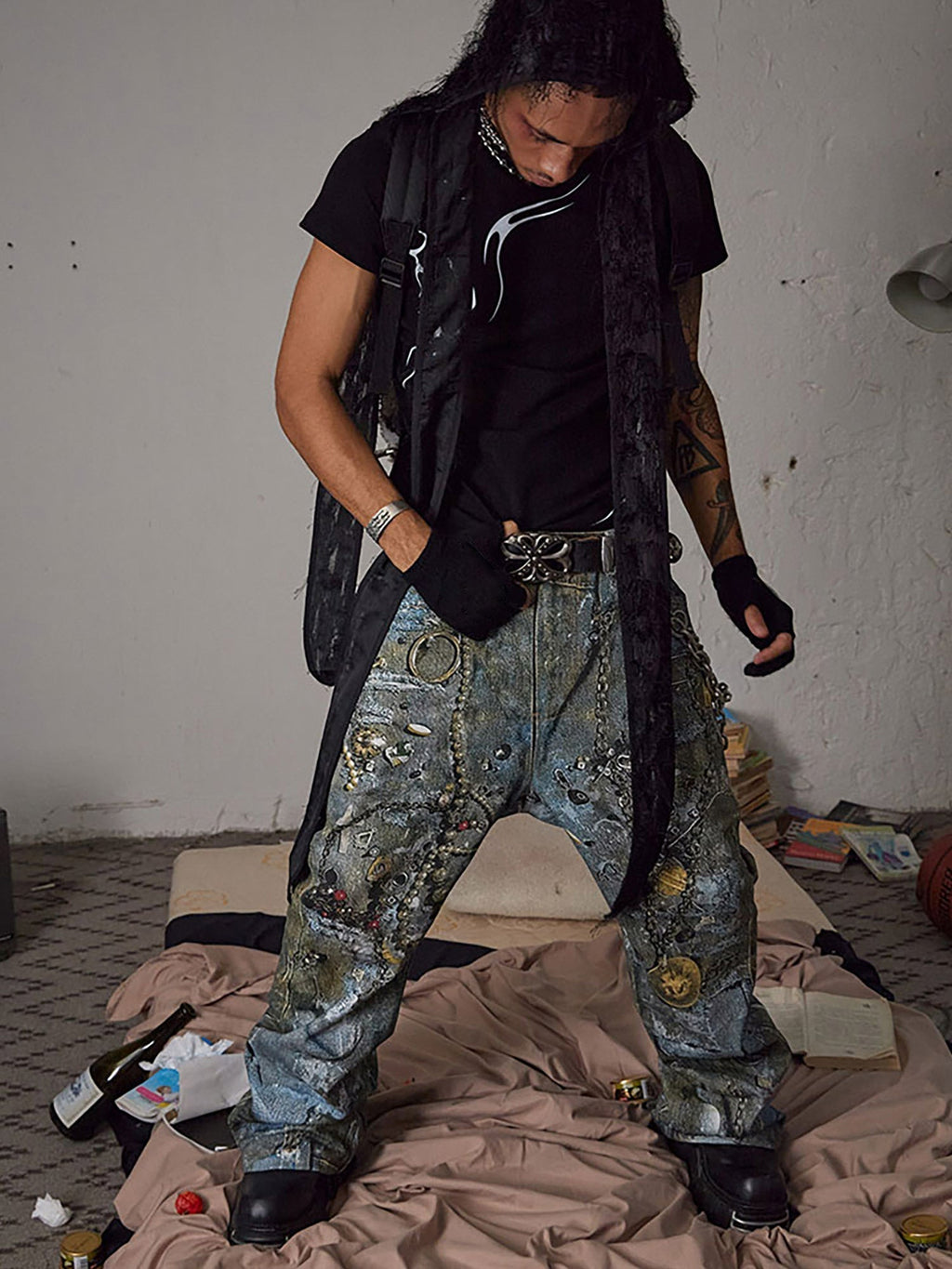 DISTRESSED DENIM PANTS BORO DESTRUCTION CHAIN JEANS