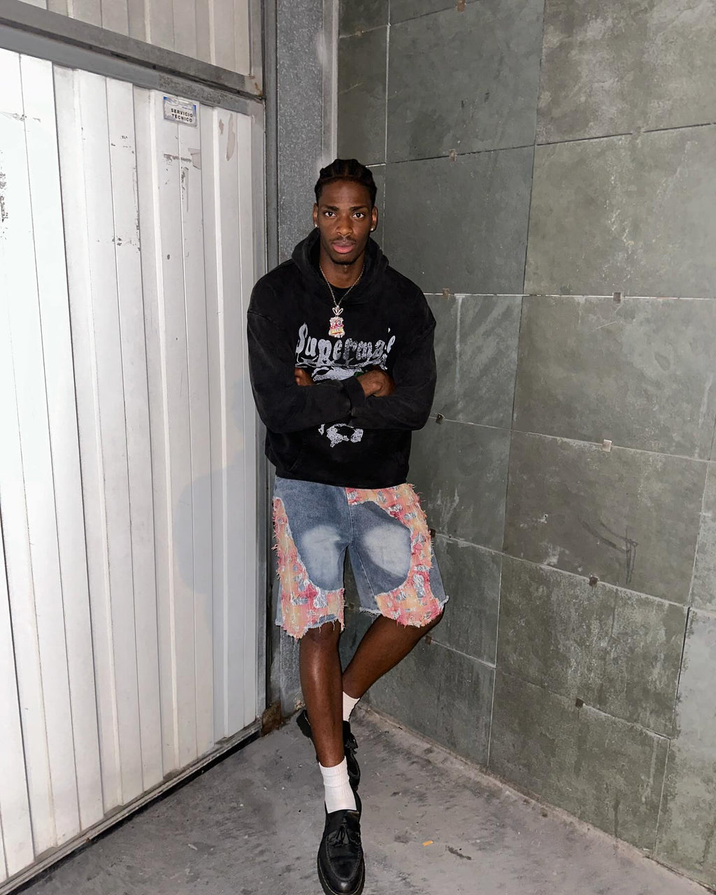 DISTRESSED DENIM SHORTS WITH FLORAL LACE INSERTS MID WAIST RIPPED STRAIGHT LEG