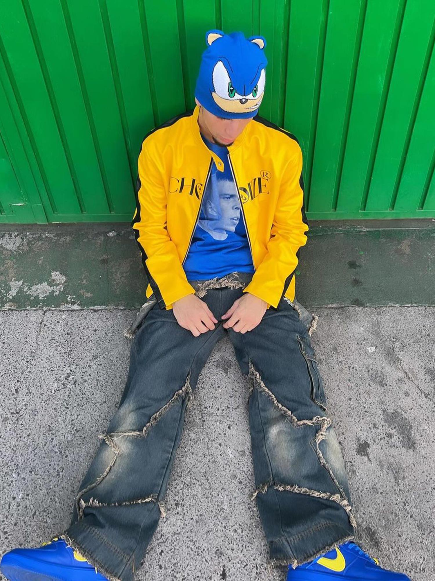 DISTRESSED STAR-PATCH DENIM PANTS MID WAIST COTTON BLEND STRAIGHT FIT