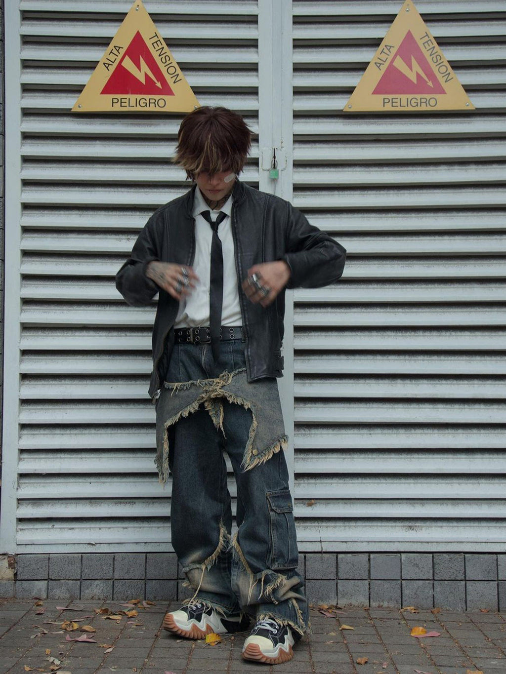 DISTRESSED STAR-PATCH DENIM PANTS MID WAIST COTTON BLEND STRAIGHT FIT