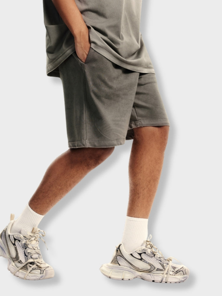 DRAWSTRING SHORTS IN OLIVE GREEN FOR PERFECT FIT AND ALL-DAY WEAR