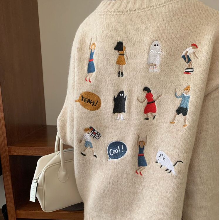 EMBROIDERED BEIGE OVERSIZED SWEATER SUITABLE FOR CASUAL WEAR