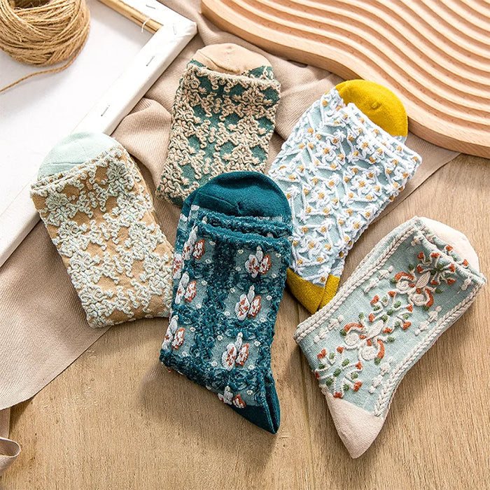EMBROIDERED SOCK SET WITH FIVE PAIRS FOR DAILY WEAR
