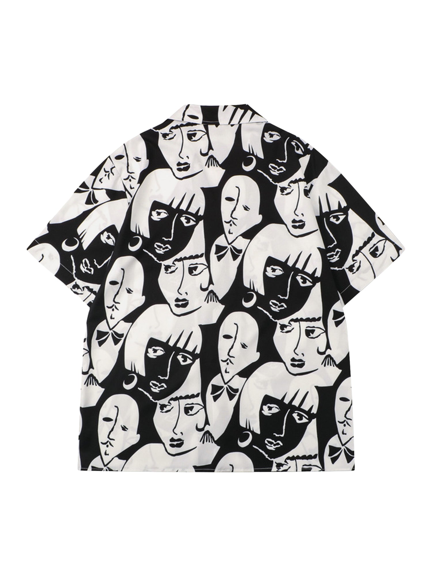 FACE-PATTERNED SHIRT AND SHORTS SET WITH BOLD PRINT DESIGN