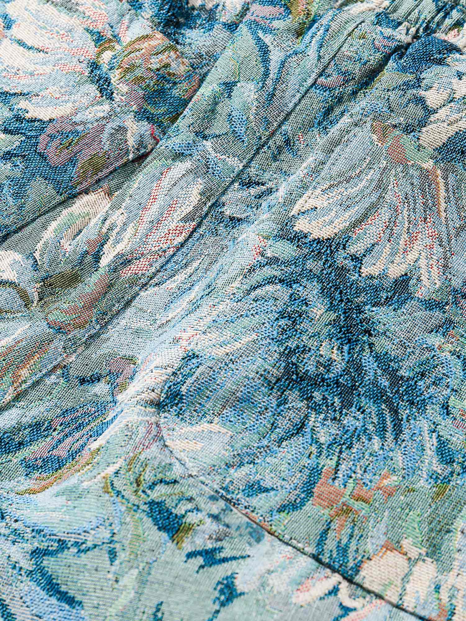 FLORAL PRINT DRAWSTRING SHORTS WITH MID WAIST DESIGN