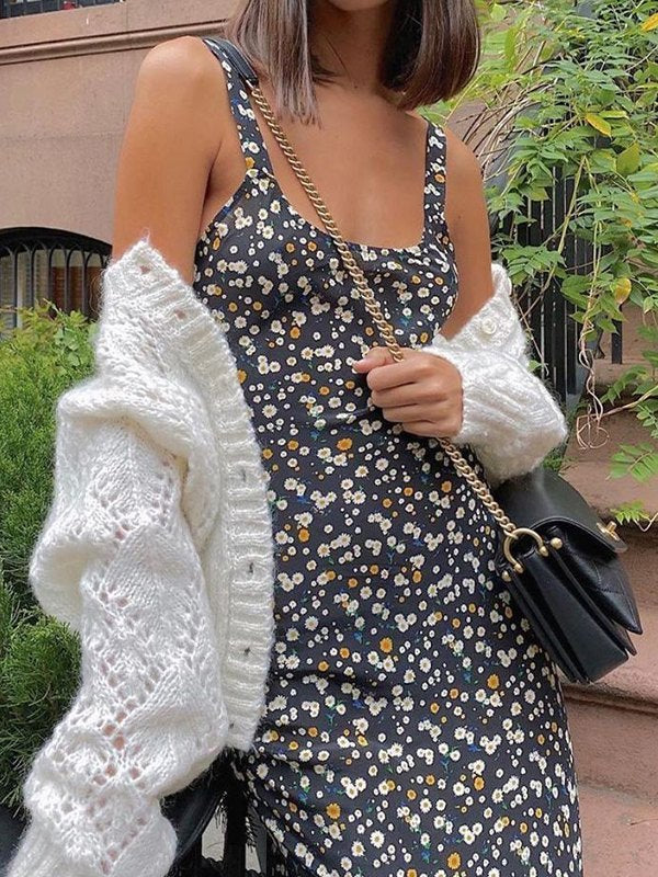 FLORAL PRINT MAXI DRESS WITH VINTAGE FLORAL PRINT DESIGN