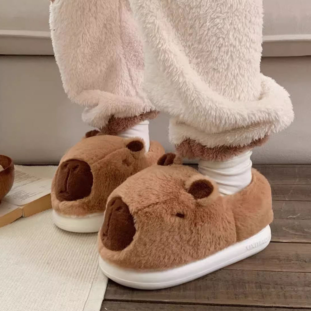 FUZZY CAPYBARA SLIPPERS: COZY CAPYBARA COMFORT